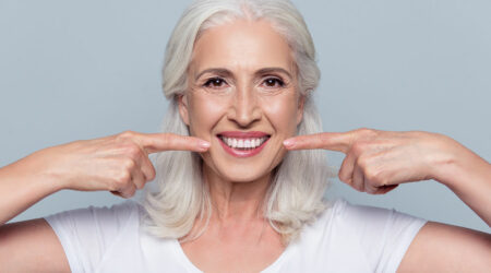 6 signs one needs dental implants