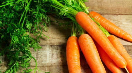 8 foods to eat and avoid for macular degeneration