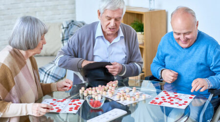 Pros and cons of senior assisted living communities