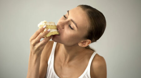 Sugar and skin aging – Signs and ways to prevent them