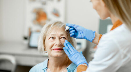 Warning signs of poor eye health due to high sugar levels