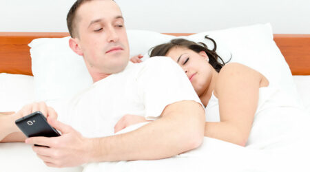 Recognizing 10 potential signs of infidelity